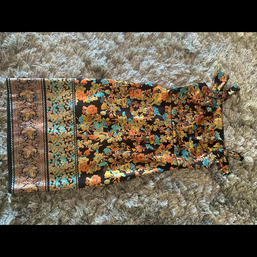 Beautiful midi-length floral dress